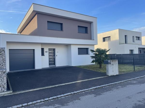 Villa contemporaine & lumineuse – Prestations haut de gamme 142 m² – A