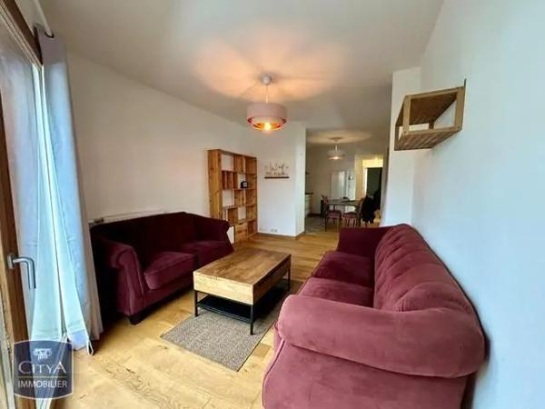Appartement à louer 2 pièces 45.96m² Tours (37200)