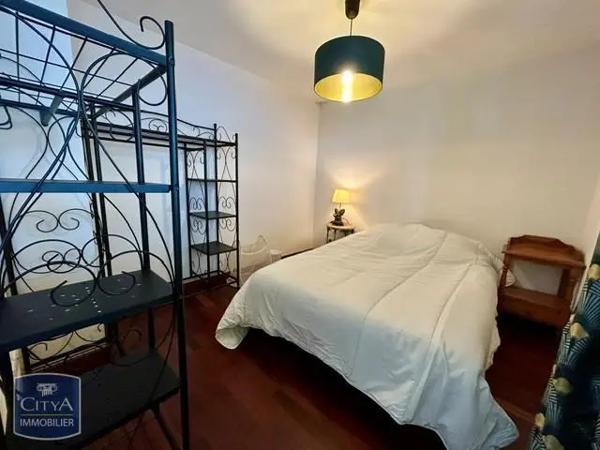 Appartement à louer 2 pièces 45.96m² Tours (37200)
