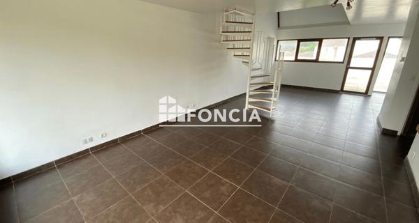 Location Appartement 6 pièces 136.63 m² - Savigny-le-temple 77176