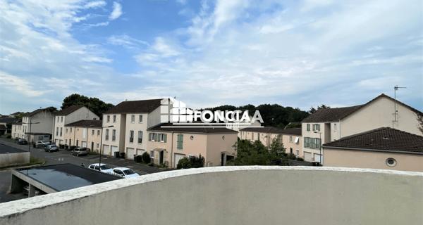 Location Appartement 6 pièces 136.63 m² - Savigny-le-temple 77176