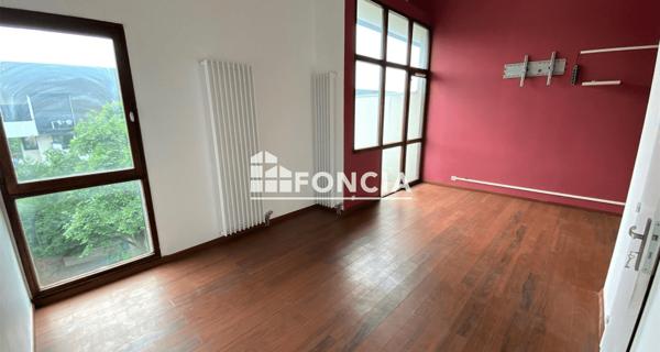 Location Appartement 6 pièces 136.63 m² - Savigny-le-temple 77176