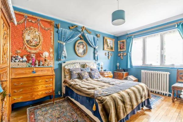 Vente                                                      Maison
                        
                     7 pièces                      154 m2                     à Thorigny-sur-Marne