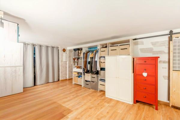 Vente                                                      Maison
                        
                     7 pièces                      154 m2                     à Thorigny-sur-Marne