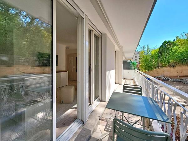 Vente                                                      Appartement
                        
                     1 pièces                      30 m2                     à Le Cannet