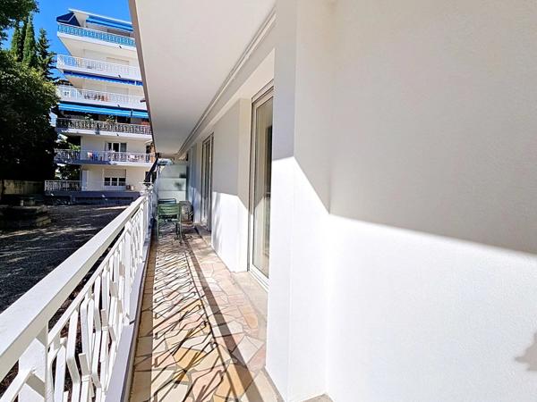 Vente                                                      Appartement
                        
                     1 pièces                      30 m2                     à Le Cannet