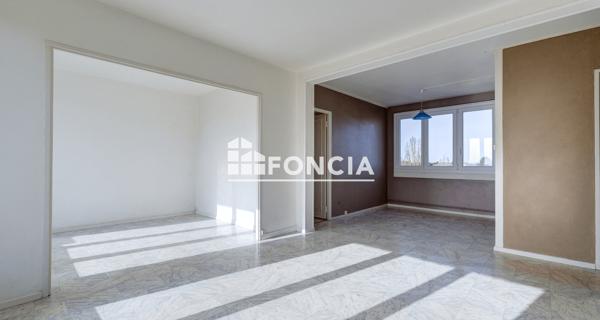 À vendre Appartement 5 pièces 76.84 m² - Laon 02000
