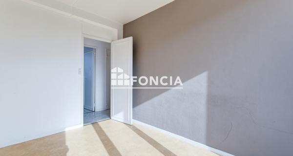 À vendre Appartement 5 pièces 76.84 m² - Laon 02000