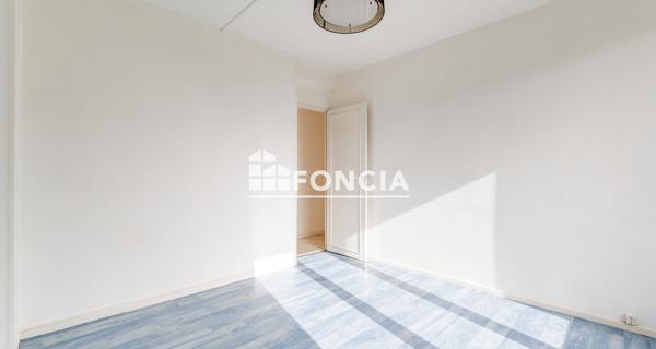 À vendre Appartement 5 pièces 76.84 m² - Laon 02000