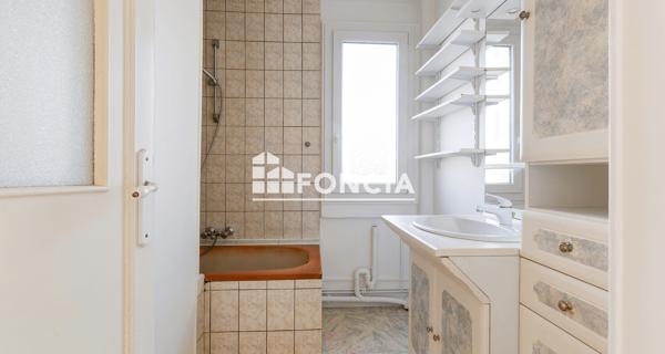 À vendre Appartement 5 pièces 76.84 m² - Laon 02000