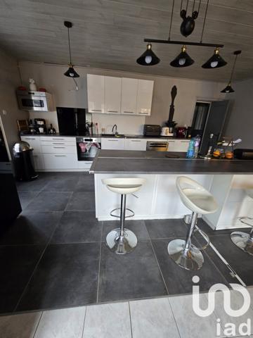 Immeuble à vendre 160 m² Damery