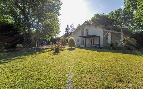 Maison à vendre    4 pièces •  Sainte-Eulalie-en-Born