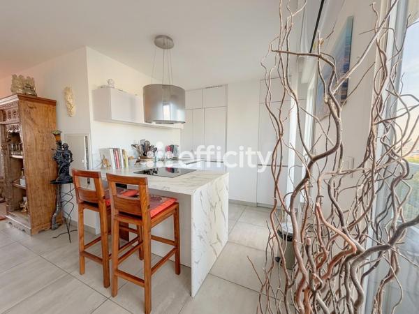 Appartement
         4 pièces
        - 88 m² 380 000 € *
