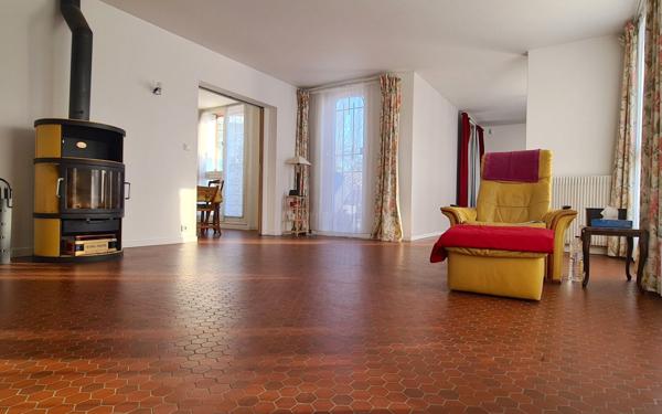 Maison à vendre    5 pièces • 122,60 m2 Courcouronnes