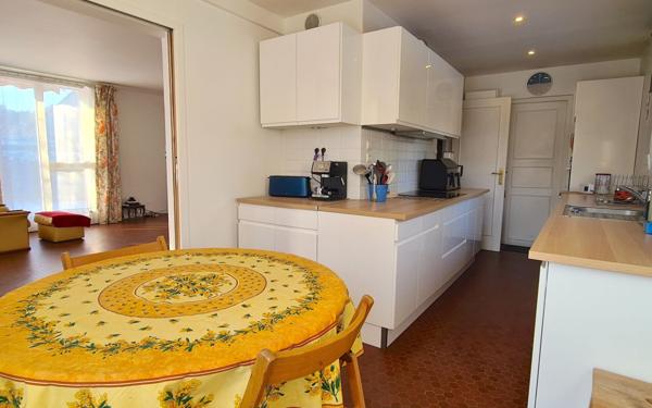 Maison à vendre    5 pièces • 122,60 m2 Courcouronnes