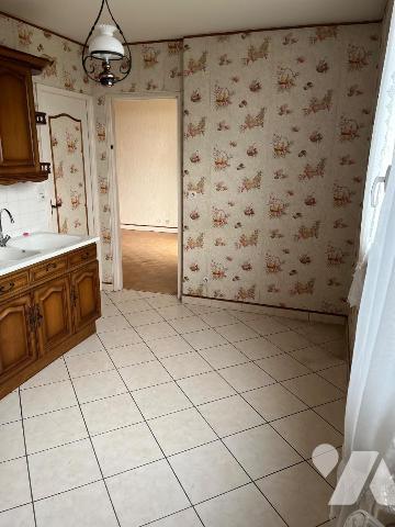 EXCLUSIF 
Jardin  Gabrielli avec sa cave et  son garage ainsi qu'un beau balcon.
Appartement ...