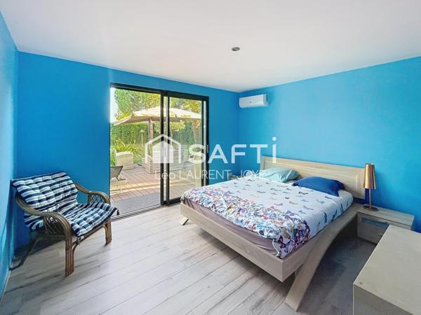 Contemporaine singulière dans un cadre exclusif