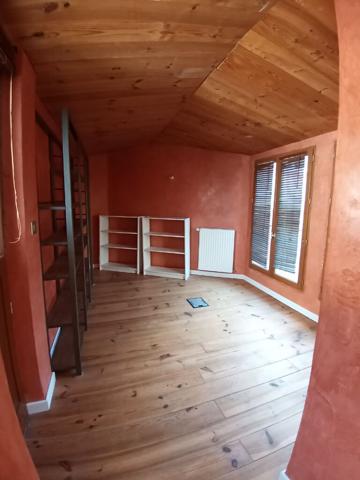 ROUSSET - Maison de ville T5 avec parking