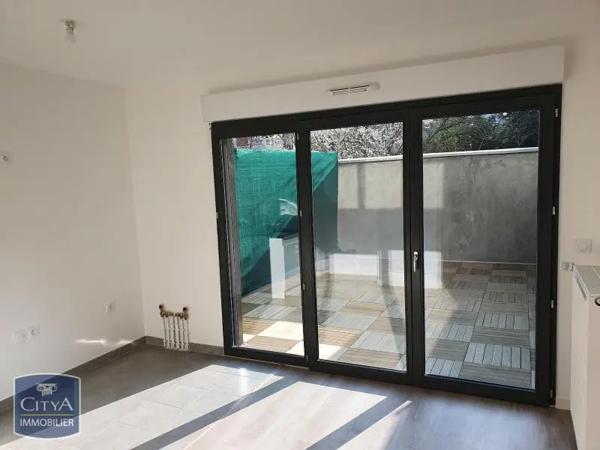 Appartement à louer 1 pièce 23m² Pierrefitte-sur-Seine (93380)