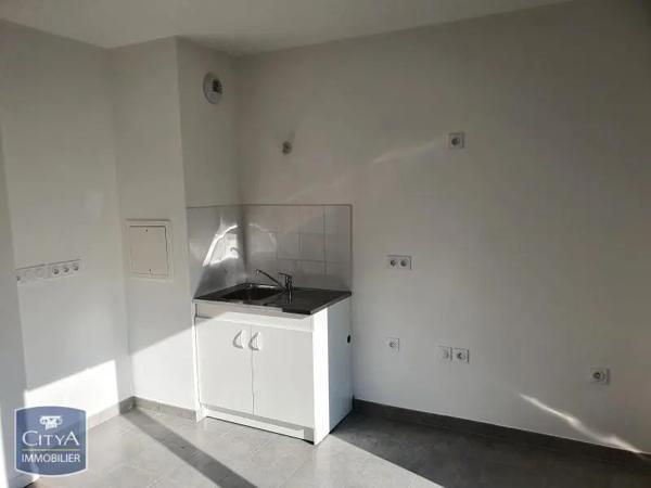 Appartement à louer 1 pièce 23m² Pierrefitte-sur-Seine (93380)