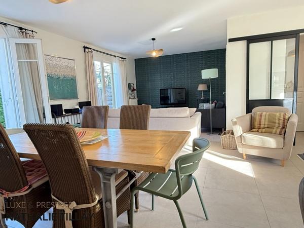 Maison a vendre, Orléans Dauphine, rénovée, 4 pieces, jardin, garage et stationnements.