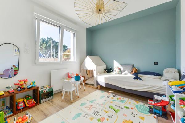 LA TURBALLE PLAGES ET CRIQUES A 4 MINUTES A PIED – VILLA PLAIN PIED 4 Chambres & 1 Dortoir – Jardin AU CALME, clos sans vis-à-vis -Rénovation moderne et chaleureuse.