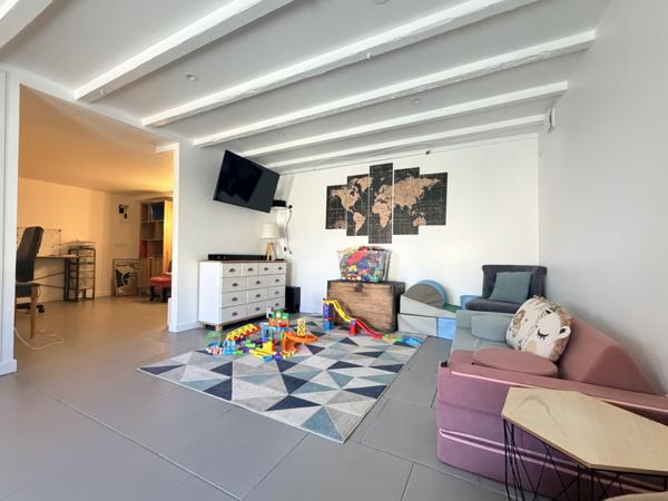 Maison 4 pièce(s) 3 chambre(s) 141 m²