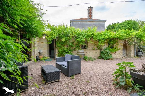 Maison à vendre |  Sainte-Soulle |  5 pièces | 196 m²