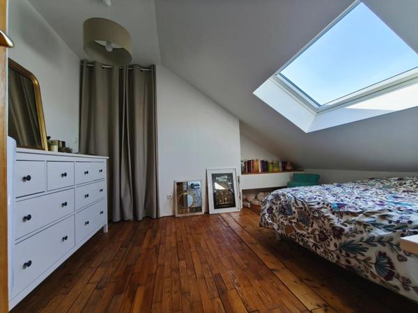 Proche centre et gare, cachet de l'ancien et jolis volumes!