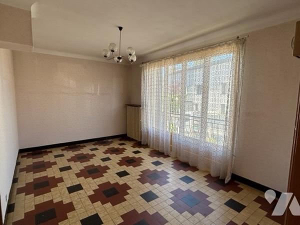 Maison d'habitation type 4  avec un joli jardin.