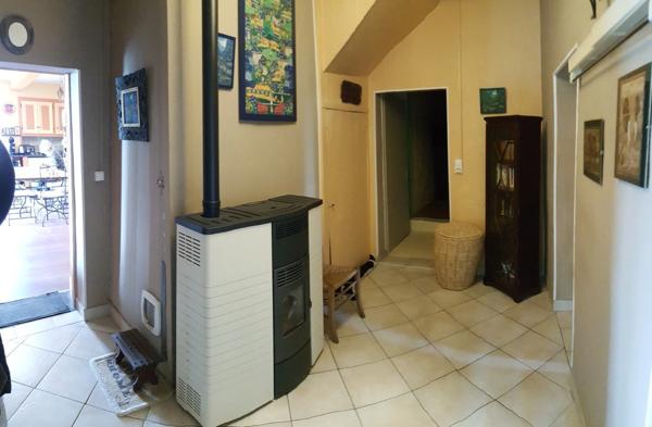 Maison à vendre P5 -160m2- Terrain 4044m2-Dépendances -Proche Astaffort