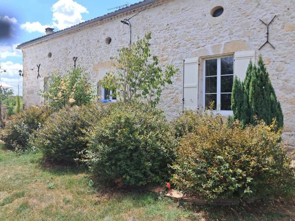 Maison à vendre P5 -160m2- Terrain 4044m2-Dépendances -Proche Astaffort