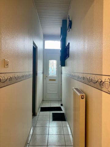 MAISON DE VILLE AVEC JARDIN