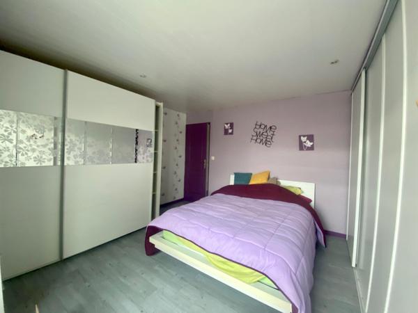 MAISON DE VILLE AVEC JARDIN