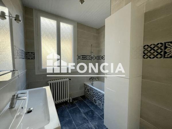 Location Maison 3 pièces 76.1 m² - 20 rue du TRANSVAAL Lyon 69008