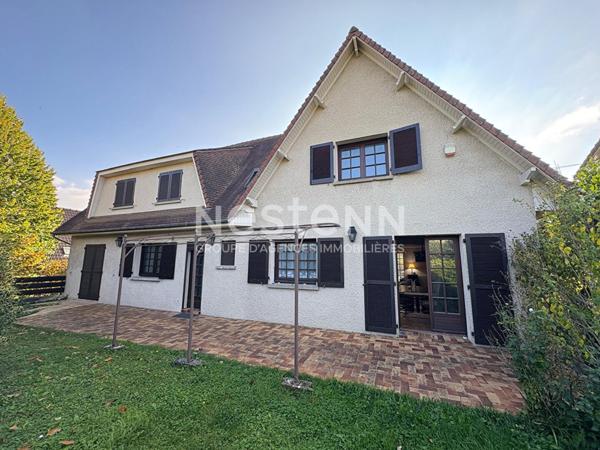 Nestenn Igny - Maison familiale 9 pièces, 7 chambres, calme et lumineuse, proche plateau de Saclay et 15 minutes de la Gare d'Igny (ligne V)