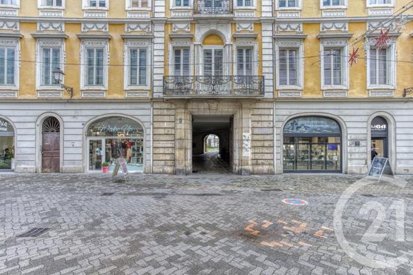 Appartement T7 à vendre  7 pièces - 219,66 m2 CHAMBERY - 73