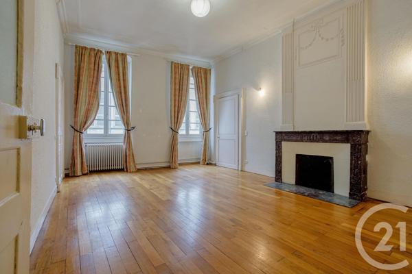 Appartement T7 à vendre  7 pièces - 219,66 m2 CHAMBERY - 73