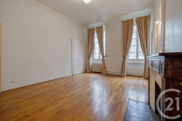 Appartement T7 à vendre  7 pièces - 219,66 m2 CHAMBERY - 73