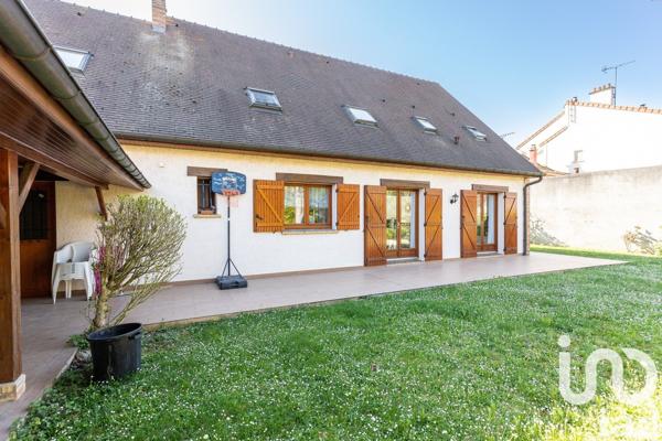 Pavillon 7 pièces de 170 m² à Choisy-le-Roi (94600)