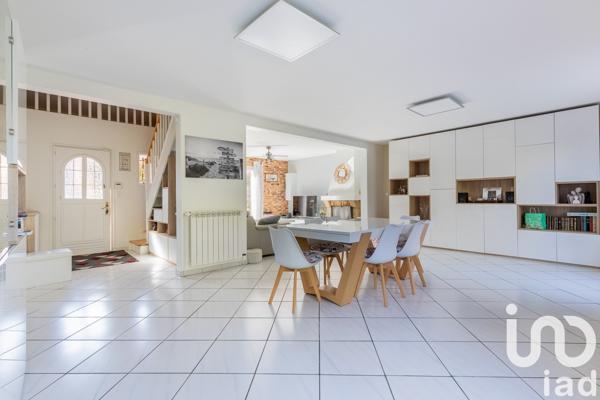 Pavillon 7 pièces de 170 m² à Choisy-le-Roi (94600)