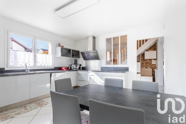 Pavillon 7 pièces de 170 m² à Choisy-le-Roi (94600)