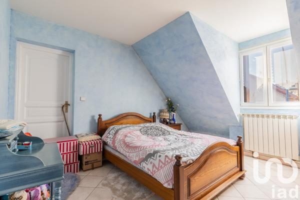 Pavillon 7 pièces de 170 m² à Choisy-le-Roi (94600)