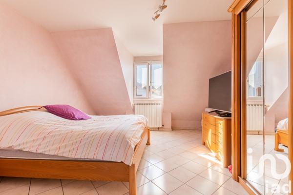 Pavillon 7 pièces de 170 m² à Choisy-le-Roi (94600)