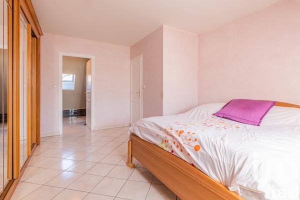 Pavillon 7 pièces de 170 m² à Choisy-le-Roi (94600)