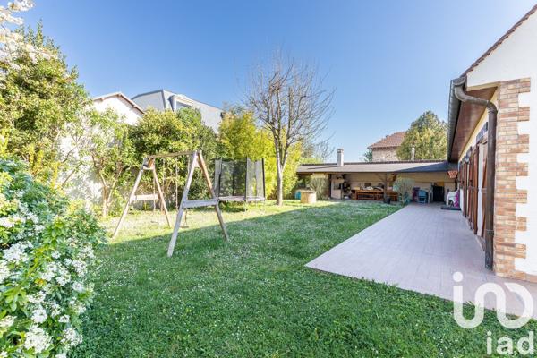 Pavillon 7 pièces de 170 m² à Choisy-le-Roi (94600)