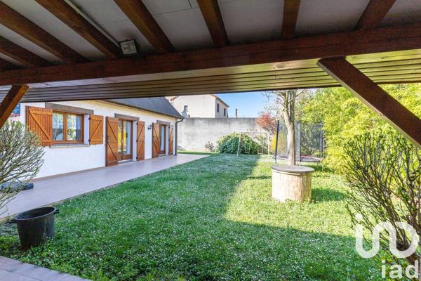 Pavillon 7 pièces de 170 m² à Choisy-le-Roi (94600)