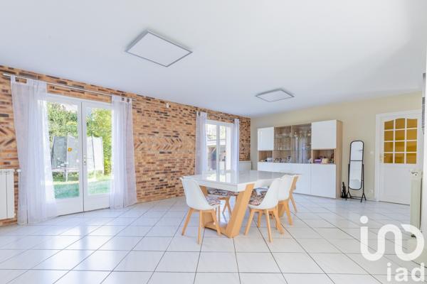 Pavillon 7 pièces de 170 m² à Choisy-le-Roi (94600)