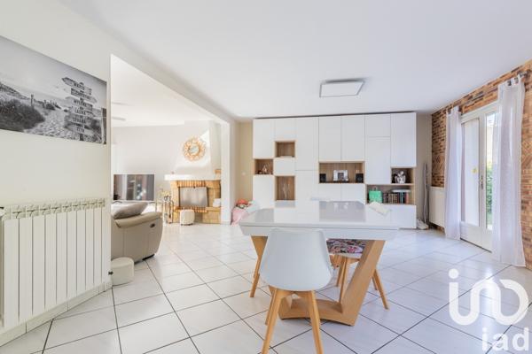 Pavillon 7 pièces de 170 m² à Choisy-le-Roi (94600)