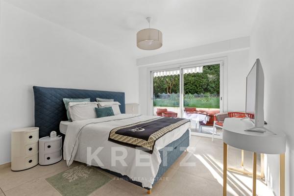 Écrin de Verdure à Deux Pas de la Croisette : L’Exception au Calme Absolu